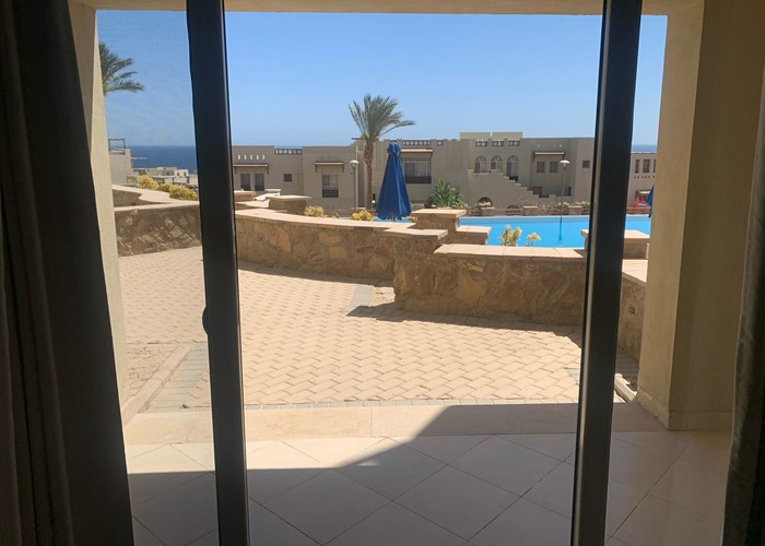 2 BR apartment with sea and pool view - 2